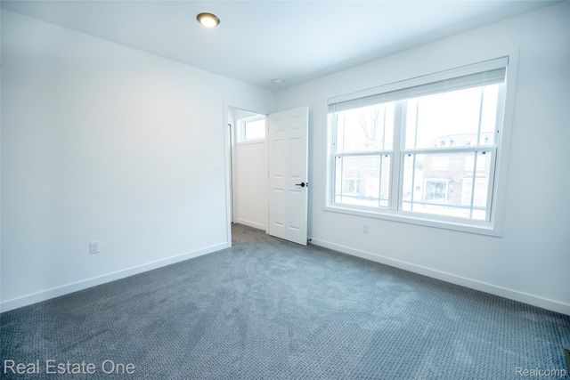 3351 Cummings Avenue, Royal Oak, MI 48073