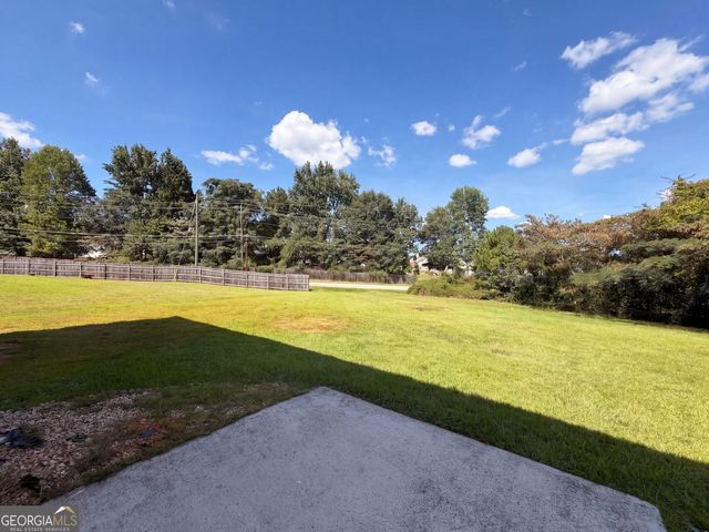 5721 Blackberry Row, Ellenwood, GA 30294
