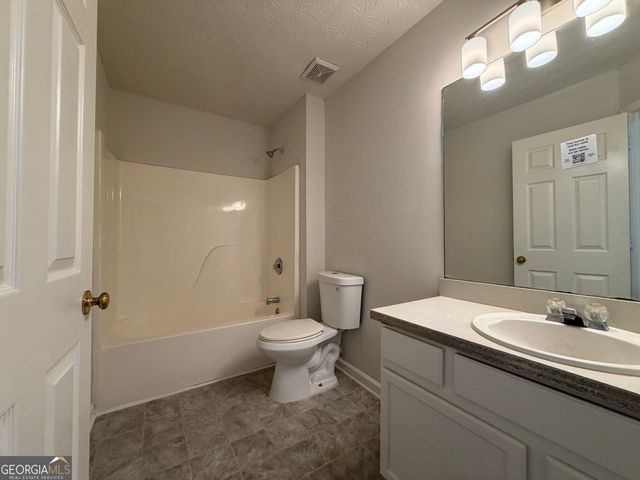 5721 Blackberry Row, Ellenwood, GA 30294