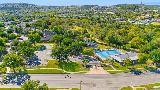 8419 SILENT CRK, San Antonio, TX 78255