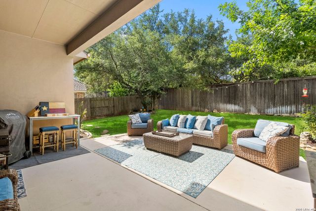 8419 SILENT CRK, San Antonio, TX 78255