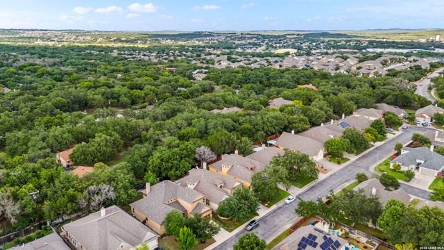 8419 SILENT CRK, San Antonio, TX 78255