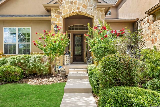 8419 SILENT CRK, San Antonio, TX 78255