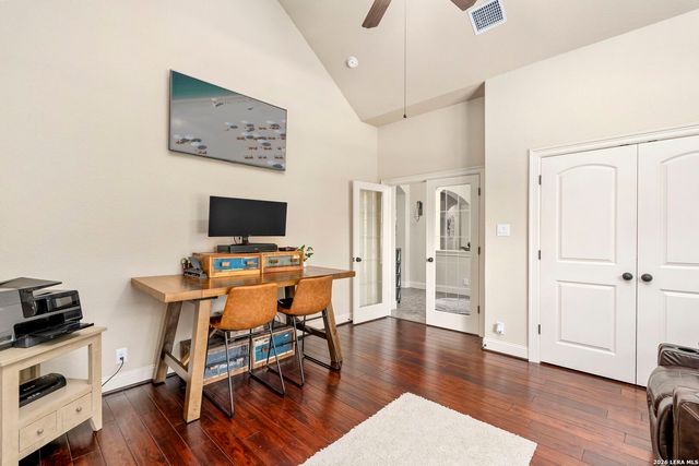 8419 SILENT CRK, San Antonio, TX 78255