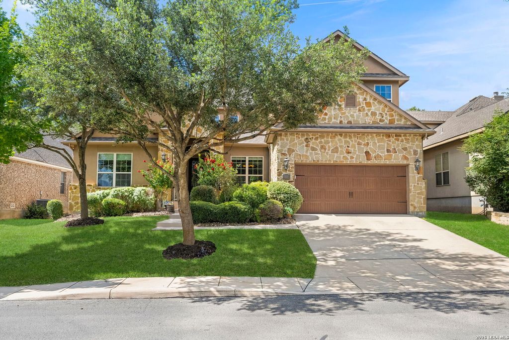 8419 SILENT CRK, San Antonio, TX 78255