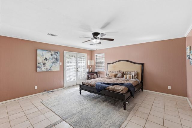 919 Green Hills Road, Duncanville, TX 75137