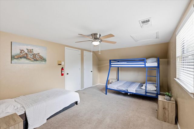 919 Green Hills Road, Duncanville, TX 75137