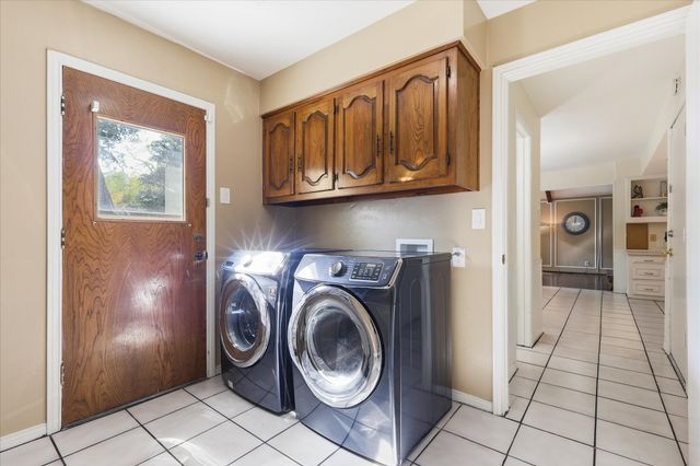 919 Green Hills Road, Duncanville, TX 75137