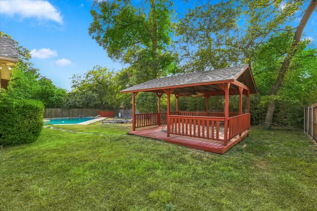 919 Green Hills Road, Duncanville, TX 75137