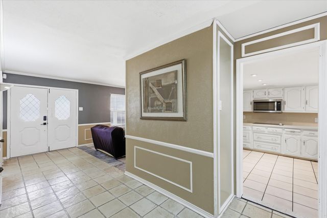 919 Green Hills Road, Duncanville, TX 75137