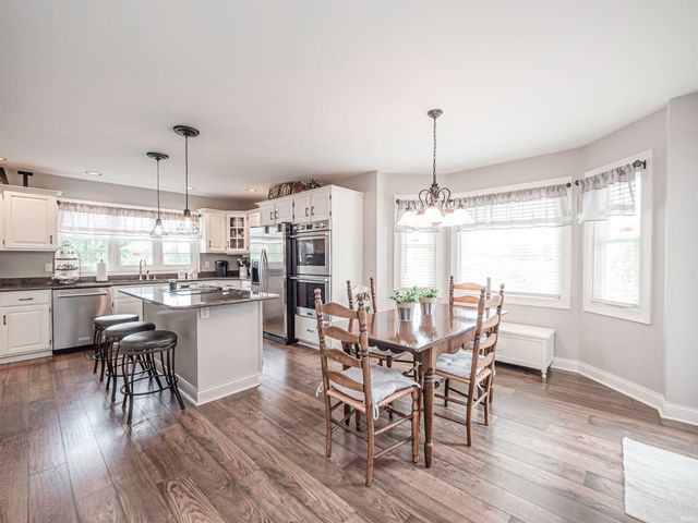 2688 Briarcliff Drive, Newburgh, IN 47630