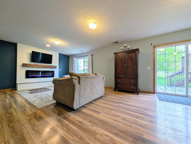 536 5th Avenue SW, Lonsdale, MN 55046