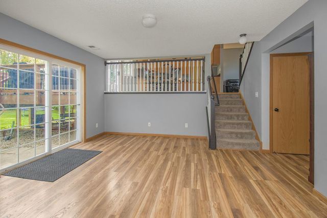 536 5th Avenue SW, Lonsdale, MN 55046