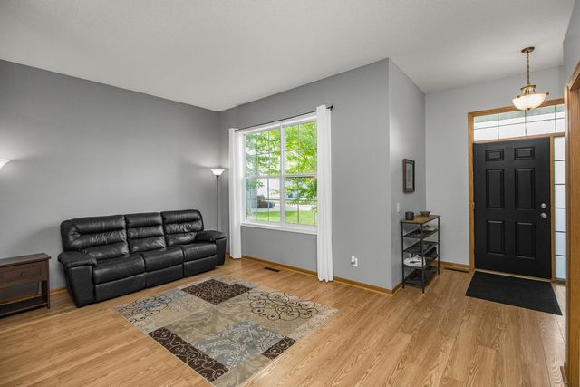 536 5th Avenue SW, Lonsdale, MN 55046