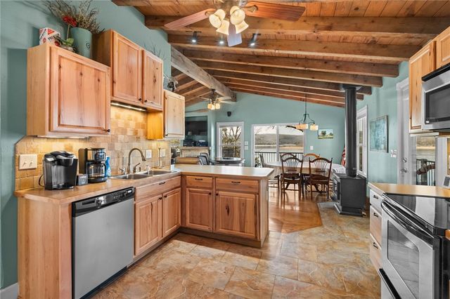 10843 Red Bluff Road, Garfield, AR 72732