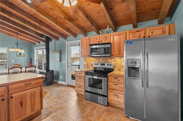 10843 Red Bluff Road, Garfield, AR 72732