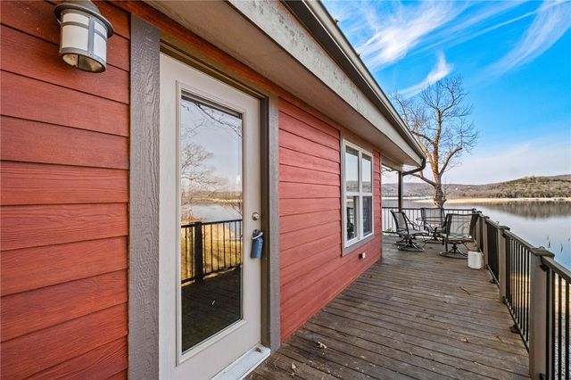 10843 Red Bluff Road, Garfield, AR 72732