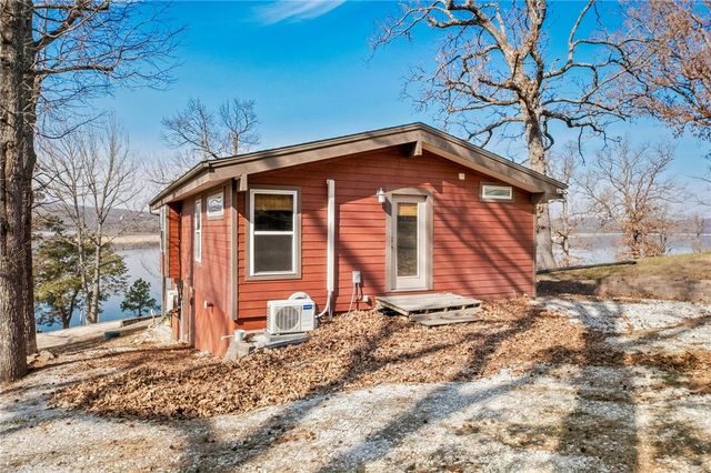 10843 Red Bluff Road, Garfield, AR 72732