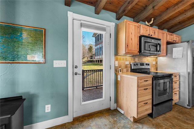 10843 Red Bluff Road, Garfield, AR 72732