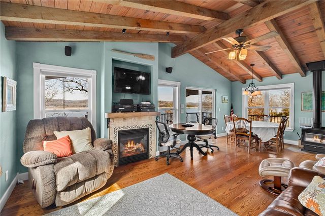 10843 Red Bluff Road, Garfield, AR 72732