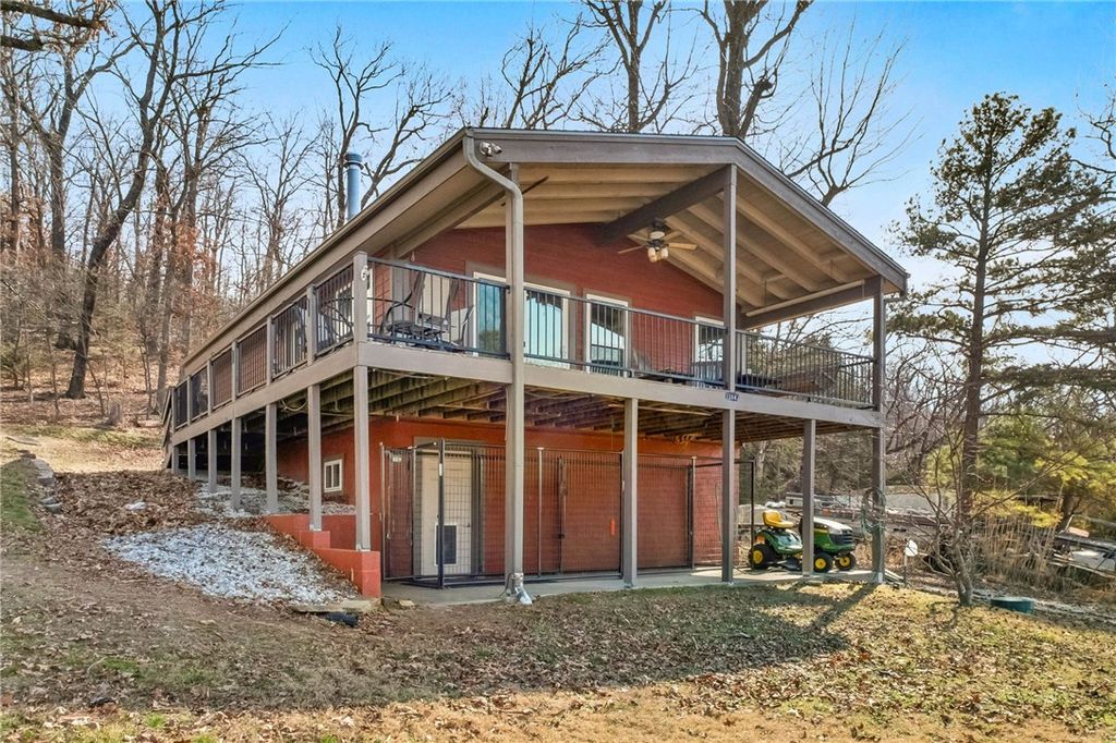 10843 Red Bluff Road, Garfield, AR 72732