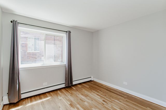 4976 N MILWAUKEE Avenue 201, Chicago, IL 60630