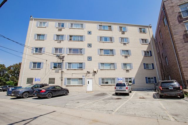 4976 N MILWAUKEE Avenue 201, Chicago, IL 60630
