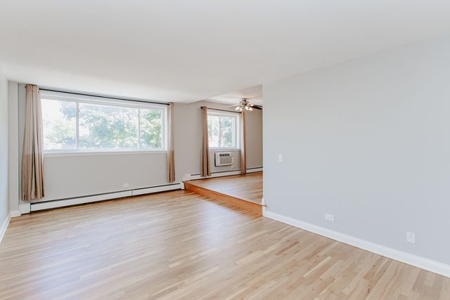 4976 N MILWAUKEE Avenue 201, Chicago, IL 60630