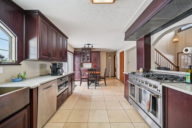 11295 Pickerington Road NW, Pickerington, OH 43147