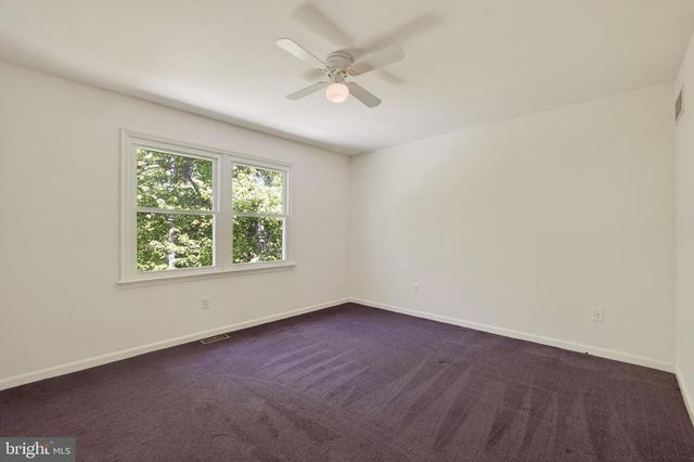 117 OXFORD LN, North Wales, PA 19454