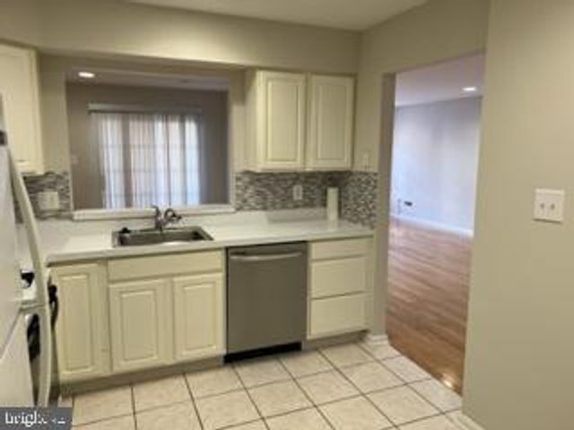 3706 BUXMONT RD, Marlton, NJ 08053