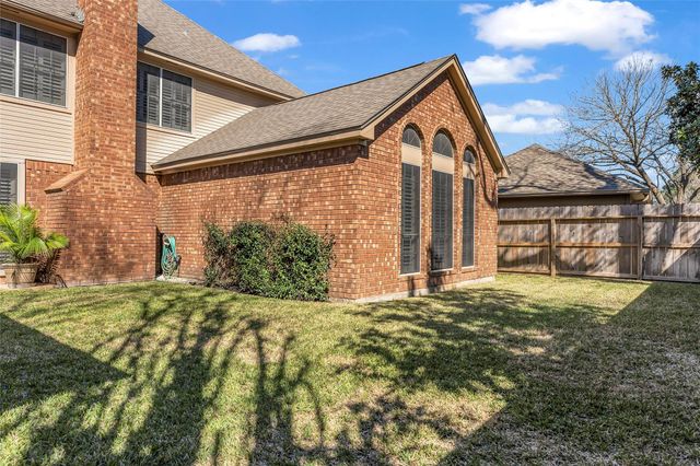 14203 Verde Mar Lane, Houston, TX 77095