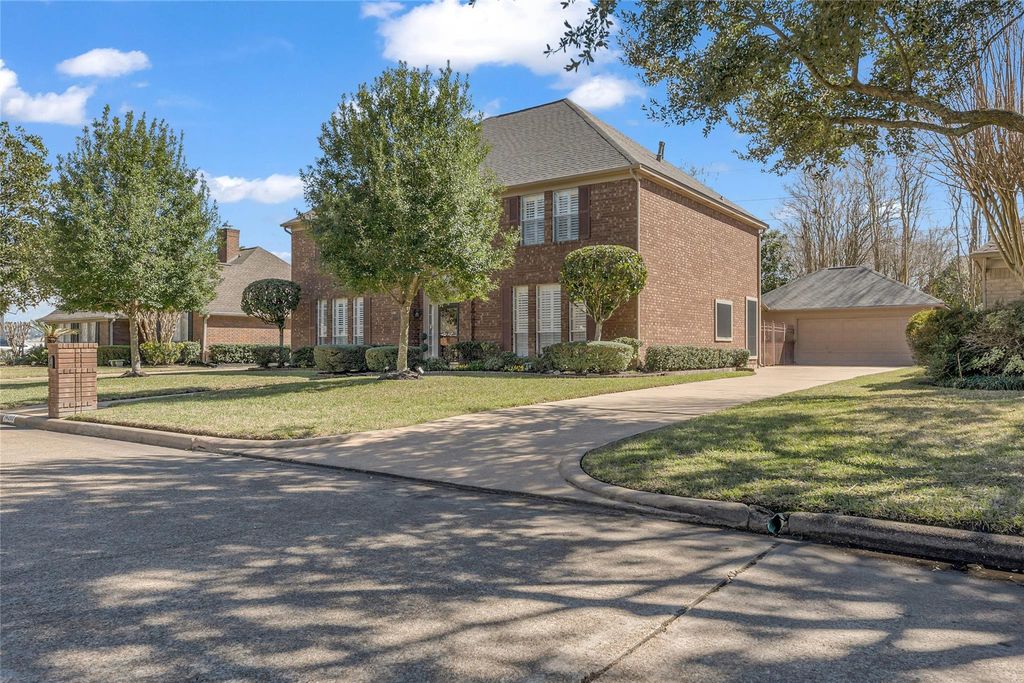 14203 Verde Mar Lane, Houston, TX 77095