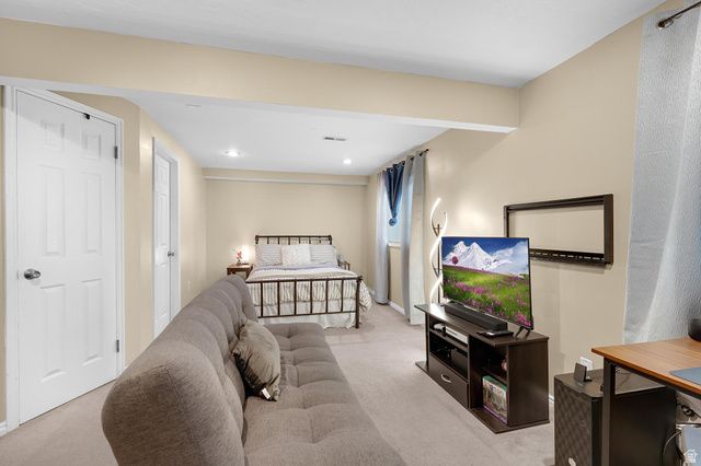 6641 S COLEUS CT, West Jordan, UT 84081