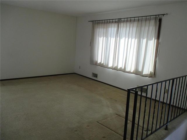 2870 Castleford Court, Saint Paul, MN 55125