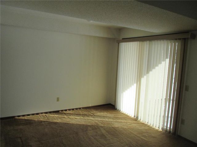 2870 Castleford Court, Saint Paul, MN 55125