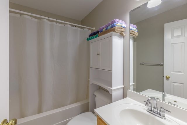 182 Century Drive, Rossville, GA 30741