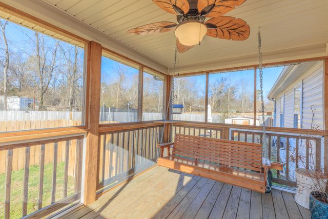 182 Century Drive, Rossville, GA 30741