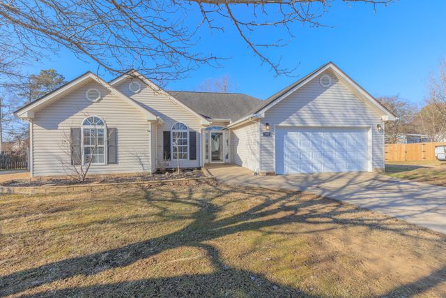 182 Century Drive, Rossville, GA 30741