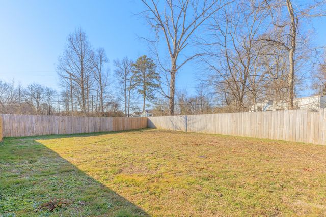 182 Century Drive, Rossville, GA 30741