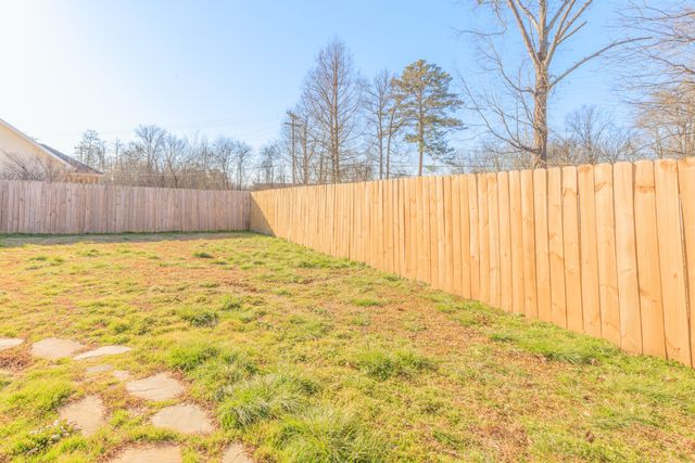 182 Century Drive, Rossville, GA 30741