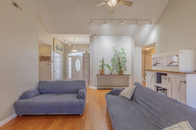 182 Century Drive, Rossville, GA 30741