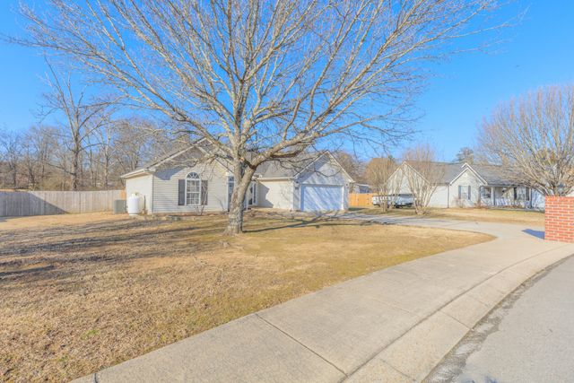 182 Century Drive, Rossville, GA 30741