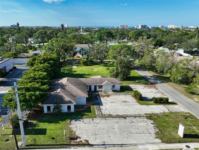6200 S TAMIAMI TRAIL, Sarasota, FL 34231