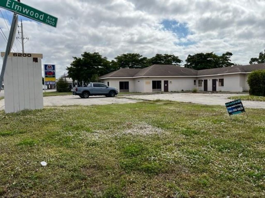 6200 S TAMIAMI TRAIL, Sarasota, FL 34231