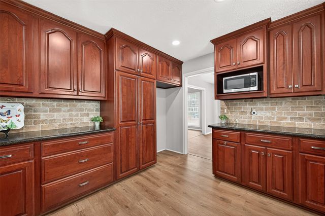 4230 Annawood Circle, Spring, TX 77388