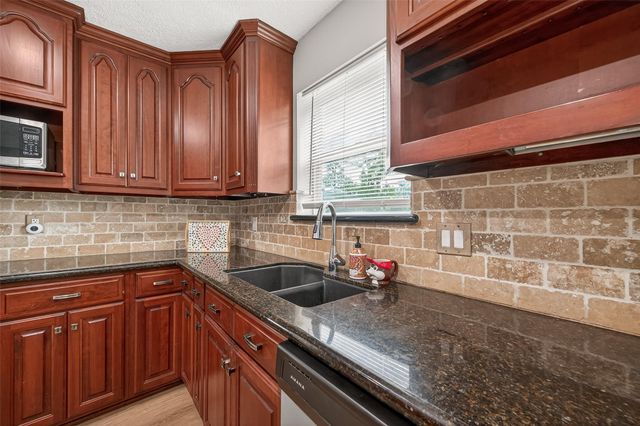 4230 Annawood Circle, Spring, TX 77388