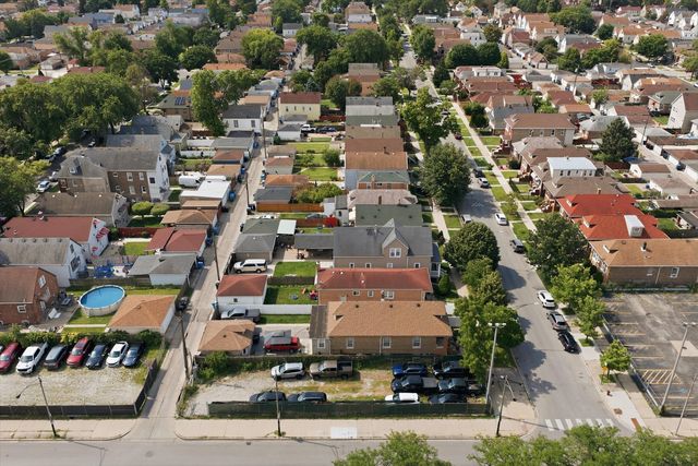 5101 S Richmond Street, Chicago, IL 60632