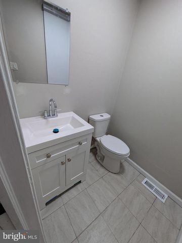 5544 W JEFFERSON ST, Philadelphia, PA 19131