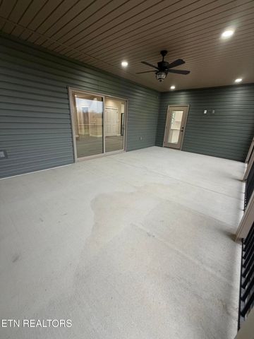 231 Tuttle Lane, Crossville, TN 38571